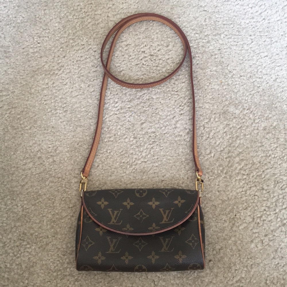 Louis Vuitton Crossbody